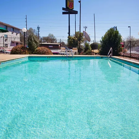 Travelodge By Wyndham Columbus State University-2