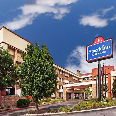 Americinn By Wyndham Omaha-3