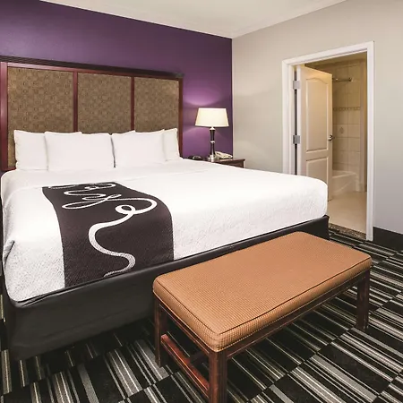 Baymont By Wyndham Dallas South-Desoto-3