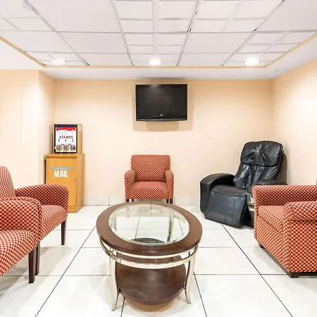 Quality Inn & Suites Orlando Airport-3