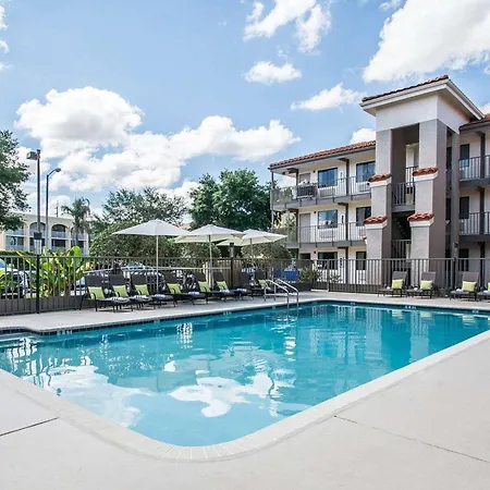 Quality Inn & Suites By The Parks-3