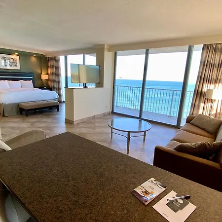 Radisson Suite Hotel Oceanfront-3