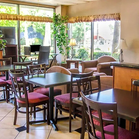 Quality Inn Riverside Near Ucr And Downtown-3
