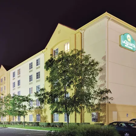 La Quinta Inn & Suites By Wyndham Fremont Silicon Valley-2
