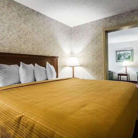 Quality Inn And Suites Kingston-3