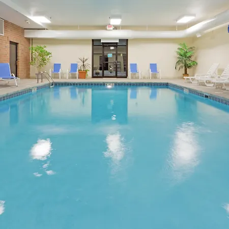 Holiday Inn Express Hotel & Suites Kent State University-2
