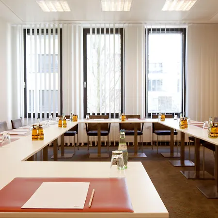 Vienna House Easy By Wyndham Stuttgart Vaihingen-3