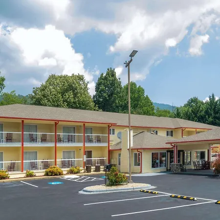 Ramada By Wyndham Maggie Valley-3