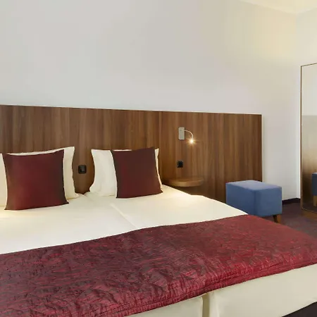 Ramada By Wyndham Frankfurt City Centre-2