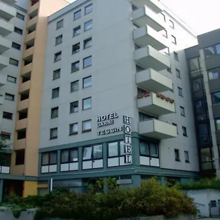 Business&Budget Hotel Tessin-3
