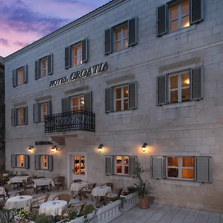 Hotel Croatia-3