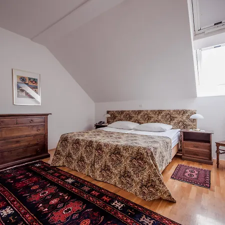 Hotel Triglav-2