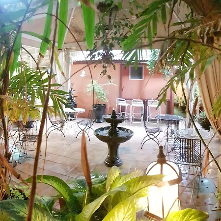 Central Hotel-3