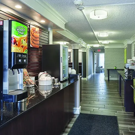 La Quinta Inn By Wyndham Sacramento North-2
