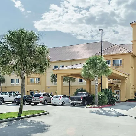 La Quinta By Wyndham Biloxi-3