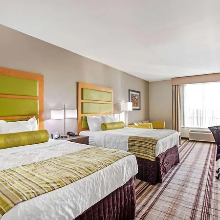 La Quinta By Wyndham Paducah-3