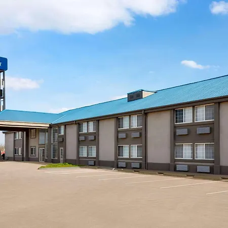 Baymont By Wyndham Blackwell I-35-3