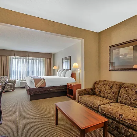 Comfort Inn & Suites Emporia-3