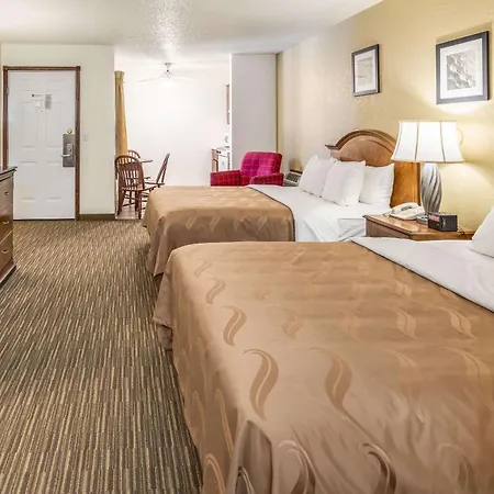 Quality Inn Keystone Near Mount Rushmore-3