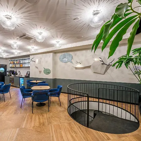Artagonist Art Hotel-2