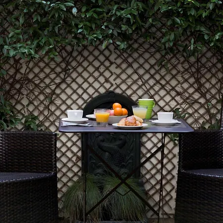 Best Western Rives de Paris La Defense-3