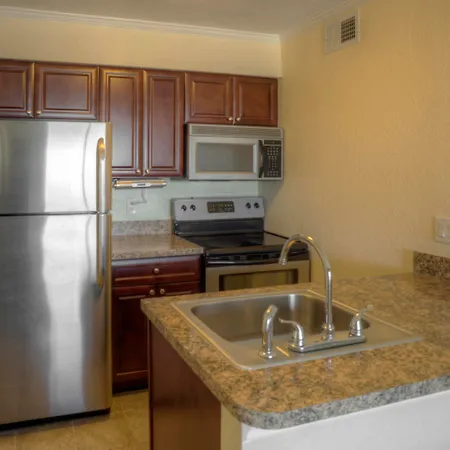 Sailport Waterfront Suites-2