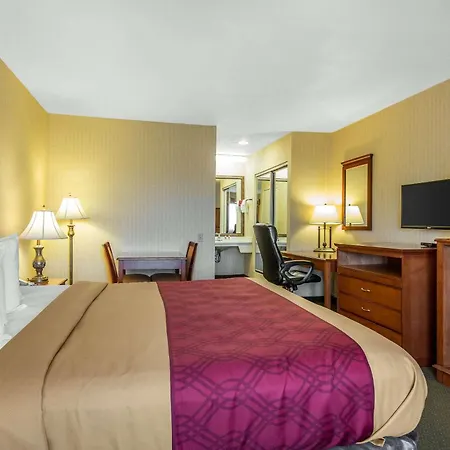 Econo Lodge Inn & Suites Riverside - Corona-3