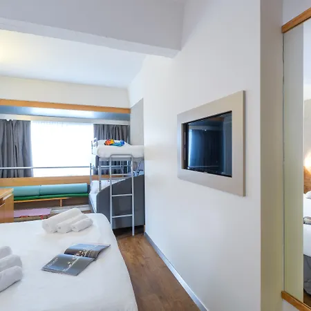 Th 1400 Hotel-3