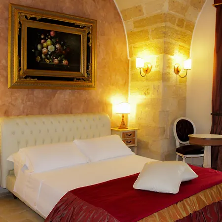 Kelina Charme Hotel By Cantine Due Palme-2