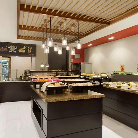 Ramada By Wyndham Downtown Dubai-3