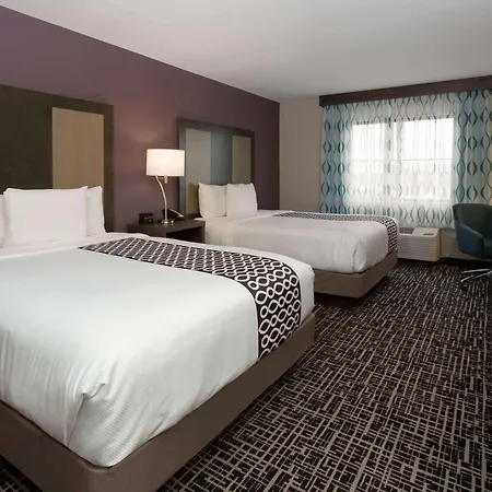 La Quinta By Wyndham Wichita Airport-2