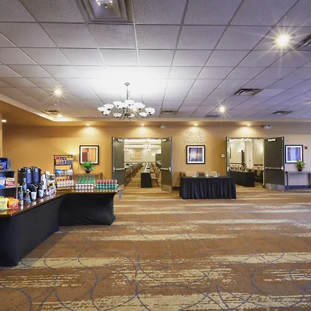 Embassy Suites By Hilton Phoenix Scottsdale-3