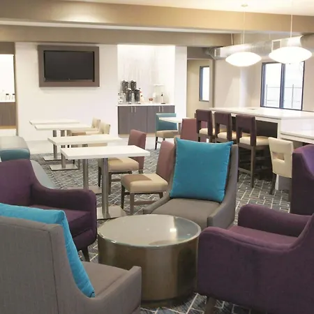 La Quinta By Wyndham Wichita Airport-3