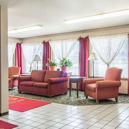 Econo Lodge Sioux Falls North-3
