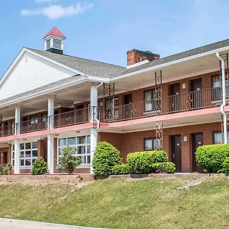 Econo Lodge-2