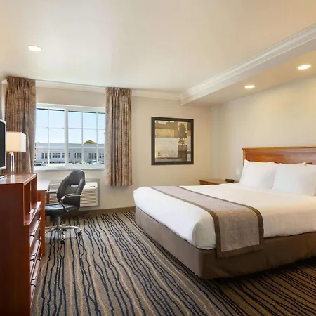 Days Inn By Wyndham Eureka Ca-3