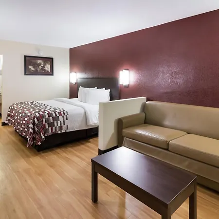 Red Roof Inn & Suites Commerce - Athens-3