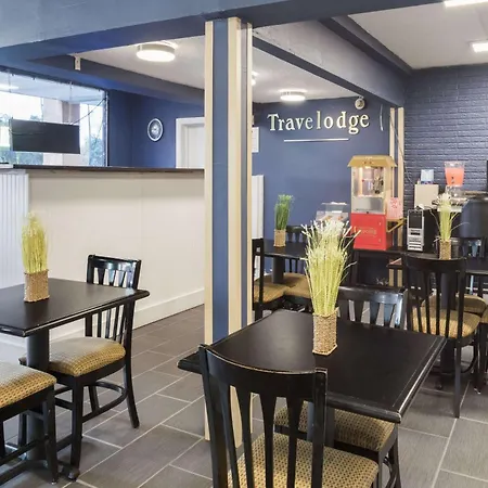 Travelodge By Wyndham Savannah Area/Richmond Hill-3