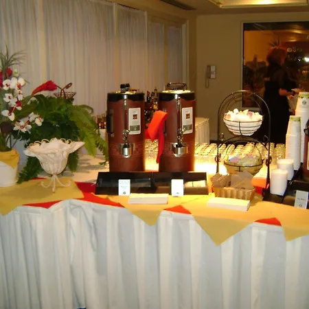 Hilton Garden Inn Redding-3