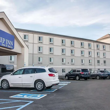Sleep Inn & Suites Conference Center And Water Park-3