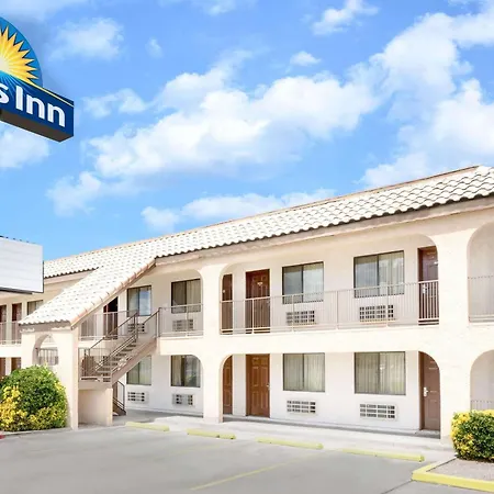 Days Inn By Wyndham Kingman East-3