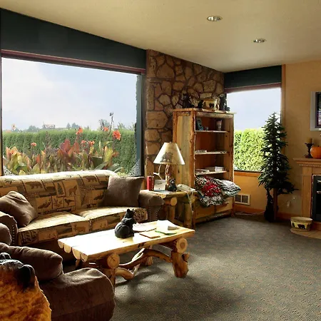 Days Inn By Wyndham Black Bear-3