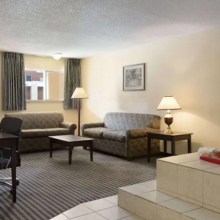 Days Inn By Wyndham Lawton-2