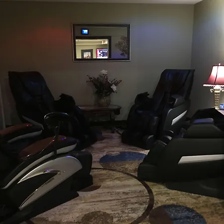 Comfort Inn & Suites Shakopee Downtown Area-3