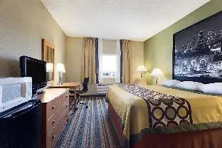 Super 8 By Wyndham Lees Summit-2