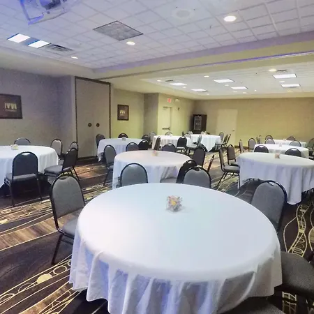 Hilton Garden Inn West Des Moines-2