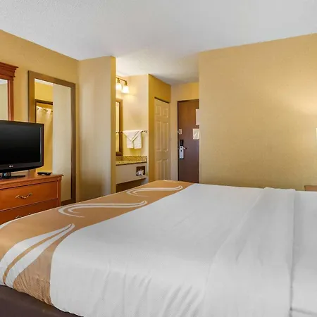 Quality Inn Pueblo North-2