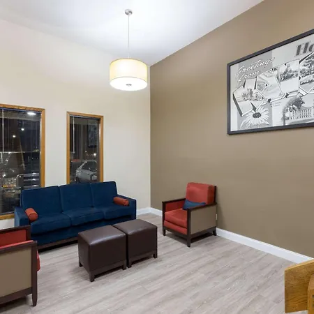 Super 8 By Wyndham Hays Ks-3