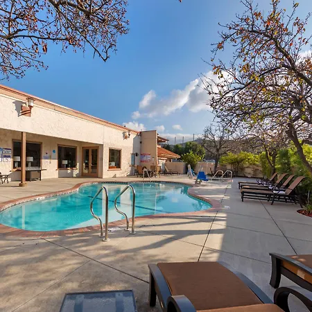 Best Western Plus Thousand Oaks Inn-3