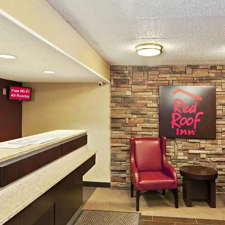 Red Roof Inn Fairmont-2